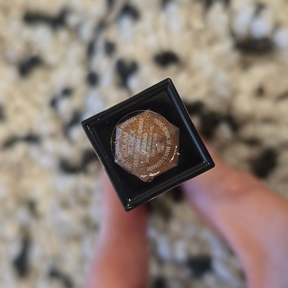 Haus Laboratories Glam Attack Liquid Shimmer Powder - Picture 3 of 3